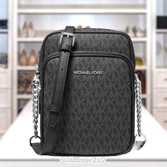 MICHAEL Michael Kors Handbags - MICHAEL MICHAEL KORS Jet Set Crossbody Travel bag New with tags